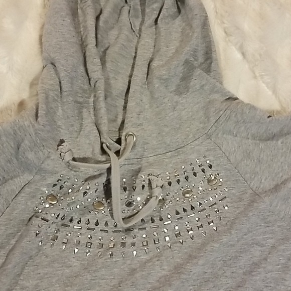 New York & Co hoodie - Picture 1 of 3